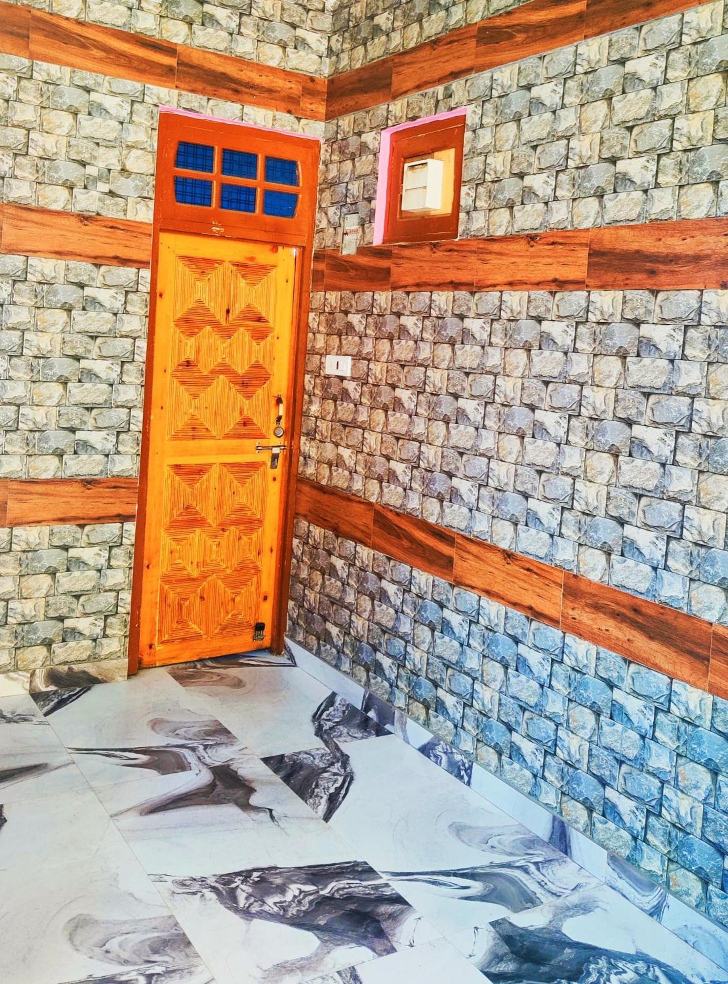 Chalo Chhalal Hotel & Cafe Kasol Esterno foto