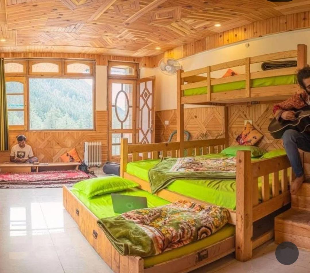 Chalo Chhalal Hotel & Cafe Kasol Esterno foto