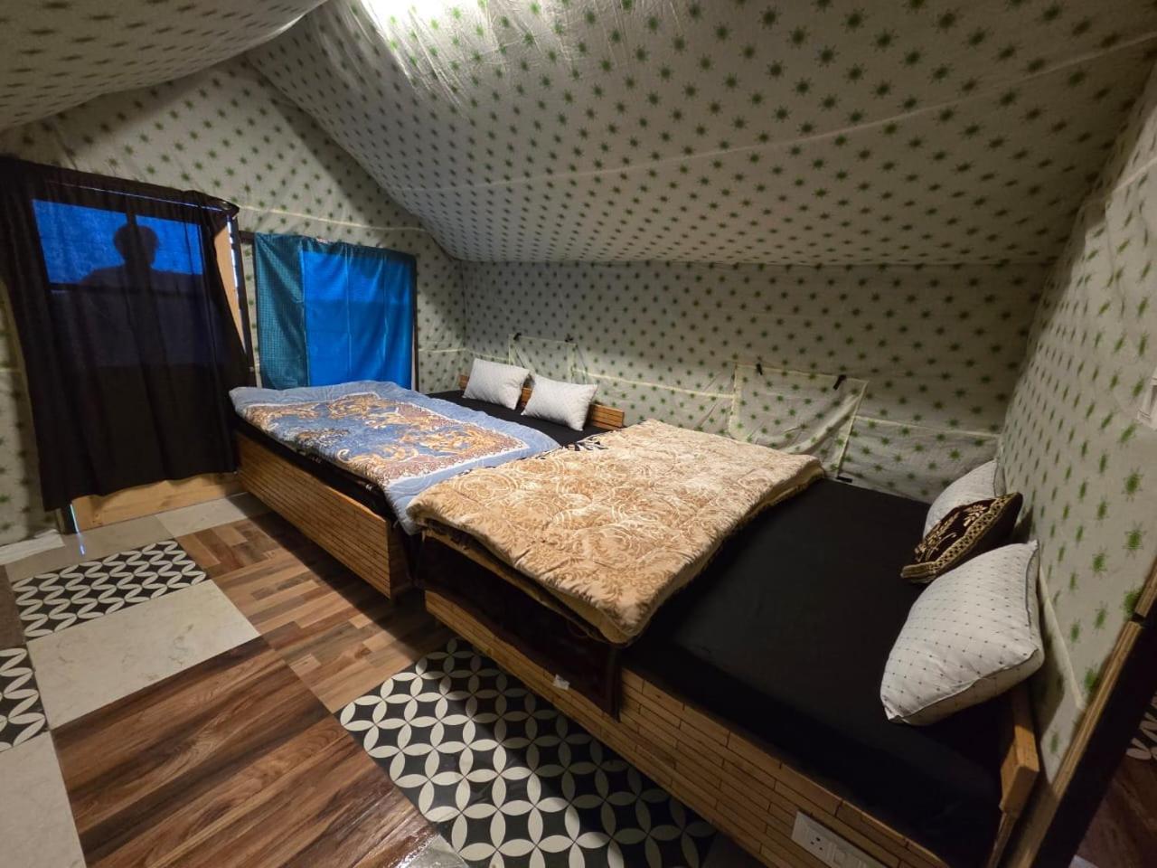 Chalo Chhalal Hotel & Cafe Kasol Esterno foto